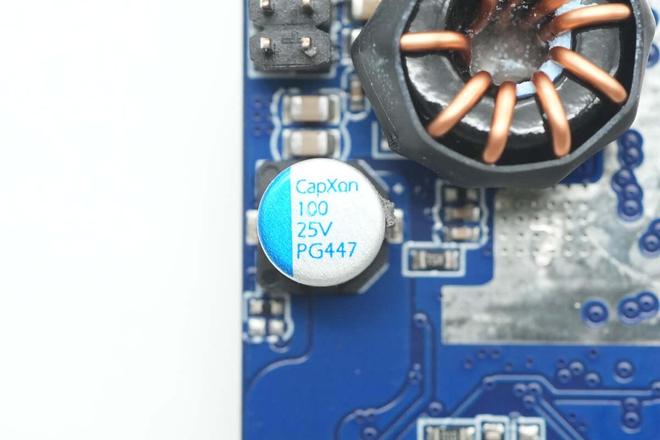 SOC方案绿联100W大功率快充移动电源拆解冰球突破游戏网站内置智融科技SW6301(图10)